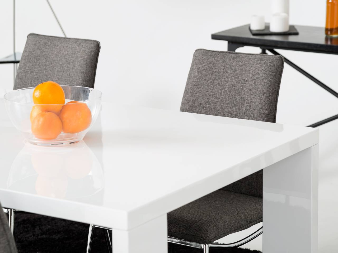 R�NNE Bord 140 Vit + 4 LJUNGAN Stol Gr�